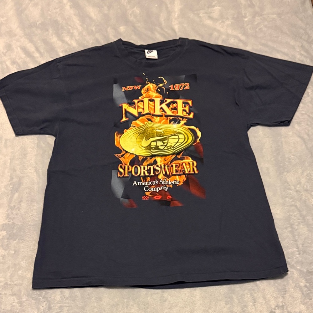 Nike Men's Black Graphic Sportswear Tee